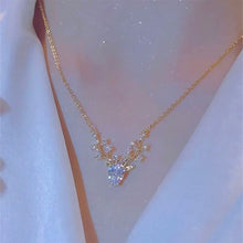 Load image into Gallery viewer, Elk Pendant Necklace Fashionable Creative Simple Diamond Chain Splicing Necklace Clavicle Chain Jewelry Accessory

