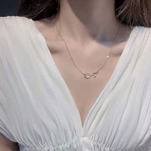 Load image into Gallery viewer, Tulip Flower Pendant Necklace Fashion Creative Flower Necklace Collarbone Chain Jewelry Accessory for Women
