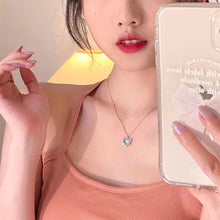Load image into Gallery viewer, Heart Love Necklace Shiny Moonstone Necklace Clavicle Chain Female Jewelry Accessory Elegant Women Clavicular Chain
