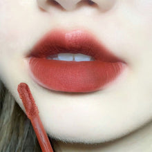 Load image into Gallery viewer, Matte Velvet Lip Gloss Lipstick Non-fading Waterproof Long-lasting Lip Glaze Women Lip Makeup Cosmetics
