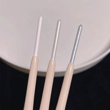 Load image into Gallery viewer, High-gloss Lying Silkworm Pen Shadow Eyemazing Pen Pen Lasting Natural Eyeliner Pen Female Women Cosmetics
