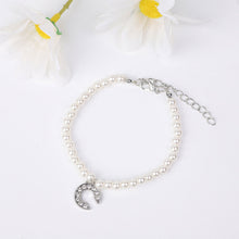 Load image into Gallery viewer, Fashionable Simple Pearl Bracelet Letter Pendant Pearl Beaded Bracelet Women Hand Jewelry Accessory
