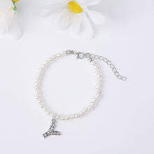 Load image into Gallery viewer, Fashionable Simple Pearl Bracelet Letter Pendant Pearl Beaded Bracelet Women Hand Jewelry Accessory
