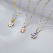 Load image into Gallery viewer, Flower Pendant Stainless Steel Collarbone Chain Fashionable Fresh Elegant and Versatile High-end Necklace for Women
