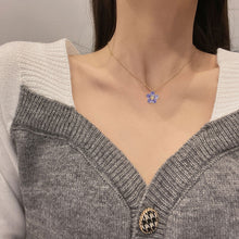 Load image into Gallery viewer, Flower Pendant Stainless Steel Collarbone Chain Fashionable Fresh Elegant and Versatile High-end Necklace for Women
