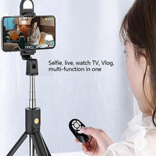 Load image into Gallery viewer, Bluetooth Page-Turning Remote Control APP Remote Control E-Book Page-Turner Selfie
