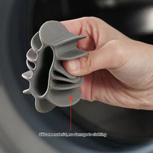 Load image into Gallery viewer, 6*4cm Silicone Laundry Ball Reusable Clothes Cleaning Anti-tangle Tool Pet Hair Remover Washing Machine Cat Hair Catcher Laundry Ball
