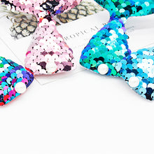Load image into Gallery viewer, Girls' Sequin Hairpin Beauty Fishtail Style Dazzling Reversible Gradient Sequin Pearl Duckbill Clip Children's Hair Accessories
