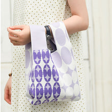 Load image into Gallery viewer, Niche Contrast Pattern Knitted Handbag Personalized Simple Knitted Woven Bag Women Casual Portable Handbag
