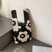 Load image into Gallery viewer, Knitted Colorful Flower Handbag Portable Large Capacity Knitted Woven Bag Casual Shoulder Bag Handbag
