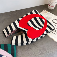 Load image into Gallery viewer, Creative Horizontal Love Knitted Bag Fashion Simple Handbag for Women's Commuting Love Heart Commuter Handbag
