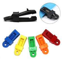 Load image into Gallery viewer, 1PC Protective Gloves Clip With Hiking Buckle Outdoor Work Tools Storage Clamp Camping Tent Canopy Windproof Plastic Fastening Clip
