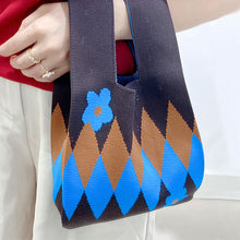Load image into Gallery viewer, Handmade Knit Handbag Casual Knitted Bag Diamond Checkered Small Flower Wrist-bag Female Tote Bag Women Reusable Shopping Bags
