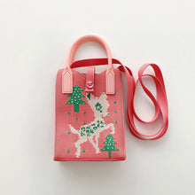 Load image into Gallery viewer, Cute Cartoon Pattern Mini Knitted Mobile Phone Bag Shoulder Bag Skin-friendly Versatile Knitted Woven Crossbody Bag
