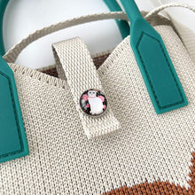 Load image into Gallery viewer, Cute Cartoon Pattern Mini Knitted Mobile Phone Bag Shoulder Bag Skin-friendly Versatile Knitted Woven Crossbody Bag
