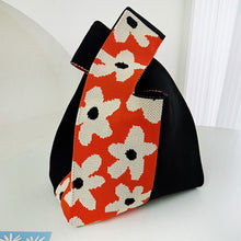 Load image into Gallery viewer, Spliced Color Flower Knitted Bag Simple Versatile Knitted Shoulder Bag Handbag Women Daily Portable Handbag
