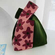 Load image into Gallery viewer, Spliced Color Flower Knitted Bag Simple Versatile Knitted Shoulder Bag Handbag Women Daily Portable Handbag
