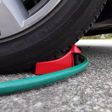 Load image into Gallery viewer, 1Pcs Car Tire Wedge Washing Water Pipe Tube Anti-pinch Tools Auto Hose Guides Slide Wheel Jamming Prevent
