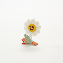 Load image into Gallery viewer, Cute 3D Flower Hairpin Creative Knitting Spring Smiling Face Hairpin Children Fashion Hair Accessories
