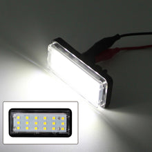 Load image into Gallery viewer, 2Pcs Car Number License Plate Light Error Free LED Assembly For Toyota Land Cruiser 120 Land Cruiser 200 Prado 200 for Lexus LX470 GX470
