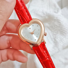 Load image into Gallery viewer, 1Pc Love Little Green Watch Fashion Women's Watch Small Group Light Luxury Heart shaped Women's Watch
