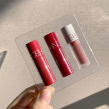 Load image into Gallery viewer, Matte Liquid Lipstick Not Easy To Stick To Cup Velvet Mist Chocolate Lip Glaze for Women Velvet Matte Liquid Lipsticks
