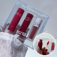 Load image into Gallery viewer, Matte Liquid Lipstick Not Easy To Stick To Cup Velvet Mist Chocolate Lip Glaze for Women Velvet Matte Liquid Lipsticks
