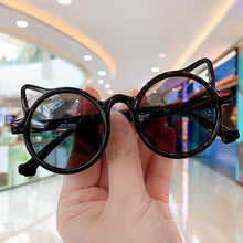 Load image into Gallery viewer, Cute Cat Shape Children Sunglasses Girls Boys Cute Cartoon Sunglasses Kids Outdoor Sun Protection Sunglasses Lovely Vintage Glasses
