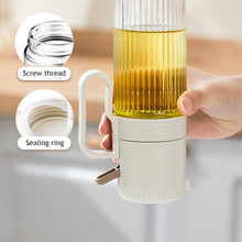 Load image into Gallery viewer, 250ml Household Oil Spray Bottle Mist Spray Pot with Handle for Oil Control and Uniform Atomization Spray Bottle for Oil Leakage Prevention
