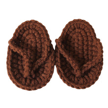 Load image into Gallery viewer, New Born Photography Props Baby Slippers Baby Photo Props Hand Crochet Shoes Newborn Fotografia Baby Photography Accessories
