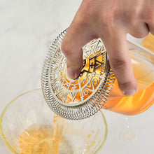 Load image into Gallery viewer, Rustproof Skull And Gear Wheel Bar Strainer Sprung Cocktail Strainer Stainless Steel Deluxe Strainer Bar Tools Professional Barware
