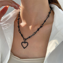 Load image into Gallery viewer, Thorn Heart Pendant Necklace Personalized Punk Couple Heart Shaped Pendant Alloy Thorn Necklace Jewelry for Women
