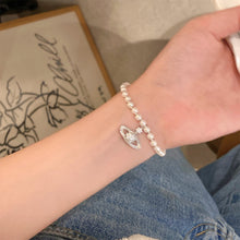 Load image into Gallery viewer, Unique Planet Pendant Pearl Bracelet Temperamental Versatile Alloy Beaded Bracelet Women Hand Jewelry
