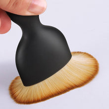 Load image into Gallery viewer, Mini Keyboard Brush Air Conditioner Outlet Cleaning Brush Home Car Gap Dust Removal Brush Auto Center Console Cleaning Tool
