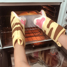 Load image into Gallery viewer, Cute Cartoon Cat Paws Oven Mitts Cat Claw Cotton Baking Insulation Gloves Microwave Heat Resistant Anti-scald Non-slip Glove
