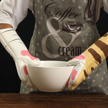 Load image into Gallery viewer, Cute Cartoon Cat Paws Oven Mitts Cat Claw Cotton Baking Insulation Gloves Microwave Heat Resistant Anti-scald Non-slip Glove
