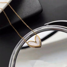 Load image into Gallery viewer, Gold Heart-shaped Pendant Necklace Niche Fashionable Alloy Collar Chain Necklace Women Versatile Simple Jewelry
