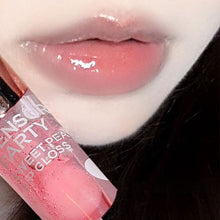 Load image into Gallery viewer, Moisturizing Lip Balm Lip Oil Transparent Lip Gloss Primer Colorless Lip Gloss Lipstick Base Fragrance Non-sticky Moisturizes Lip Gloss
