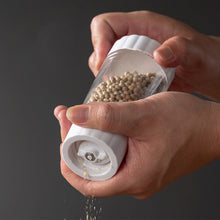 Load image into Gallery viewer, 1Pc Household Pepper Grinder Rotary Manual Sea Salt Pepper Seasoning Bottle Grinder Glass Seasoning Bottle
