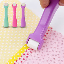 Load image into Gallery viewer, 1pc Sewing Roll Quilting Seam Roller Sewing Cloth Quickly Presser Roller Tool Fabric Presser Wheel Easy Grip Handle Sewing Tools Accessories
