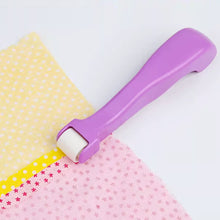 Load image into Gallery viewer, 1pc Sewing Roll Quilting Seam Roller Sewing Cloth Quickly Presser Roller Tool Fabric Presser Wheel Easy Grip Handle Sewing Tools Accessories
