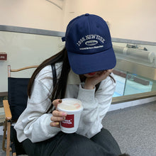 Load image into Gallery viewer, Retro Letter Embroidered Baseball Cap Autumn Winter Fashionable Versatile Cap Casual Adjustable Outdoor Cap
