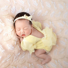 Load image into Gallery viewer, Newborn Photo Props Baby Romper Lace Clothing Toddler Art Photography Newborn Headdress Flower Girls Photograph Prop
