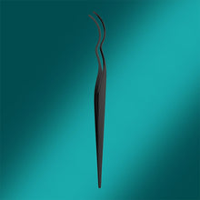 Load image into Gallery viewer, Stainless Steel Widened Curved False Eyelash Tweezer Portable Convenient False Eyelash Auxiliary Clip Beauty Makeup Tool

