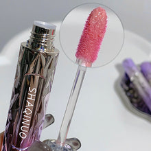 Load image into Gallery viewer, Glazed Realm Lip Glaze Water Glaze Mirror Face Not Easy To Stain Cup Water Lip Glaze Women Mouth Red Lip Honey Makeup
