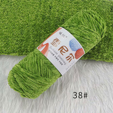 Load image into Gallery viewer, 100g/Roll Polyester Velvet Yarn Hand-Knitting Thread Soft Warm DIY Cotton Threads Plush Yarn Soft Chenille Yarn
