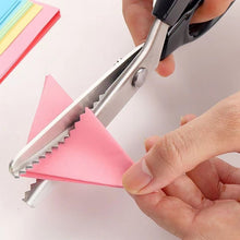 Load image into Gallery viewer, 1Pc Professional Sawtooth Tailor's Scissors Shears Zig Zag Cut Sewing Scissors Dressmaking Tailor Shears Black Scissors
