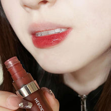 Load image into Gallery viewer, Water-light Mirror Lip Glaze Moisturizing Long-lasting Lipstick Lip Gloss Lips Makeup Cosmetic Moisturizing Mirror Lip Gloss 
