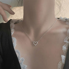 Load image into Gallery viewer, Simple Shiny Hollow Heart-shaped Pendant Necklace Women Temperamental Versatile Alloy Collar Chain Necklace Jewelry
