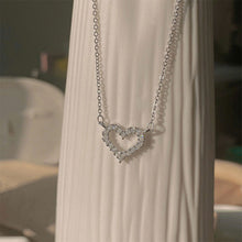 Load image into Gallery viewer, Simple Shiny Hollow Heart-shaped Pendant Necklace Women Temperamental Versatile Alloy Collar Chain Necklace Jewelry
